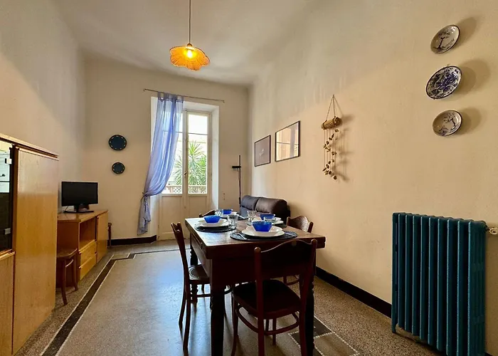 Hostdomus - Cherry House Daire Alassio