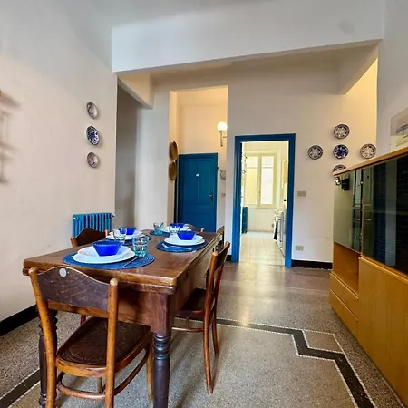 Hostdomus - Cherry House